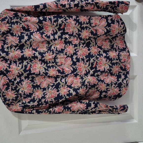 CHAPS western shirt, floral, navy background, 100% Cotton, Riding,  Med Petite - Picture 9 of 14